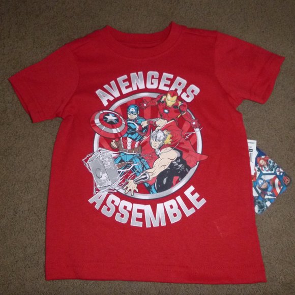 Toddler Boys Marvel AVENEGERS ASSEMBLE T-Shirt & Shorts Size 2T Superherios NWT - Picture 3 of 3